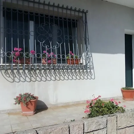 Casa In Campagna Apartment *